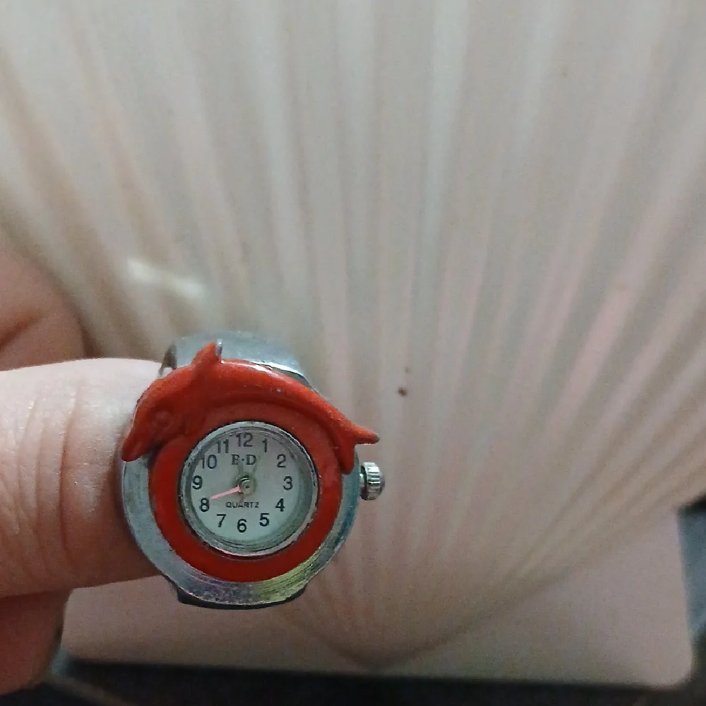Red and Silver Quartz Ring Watch